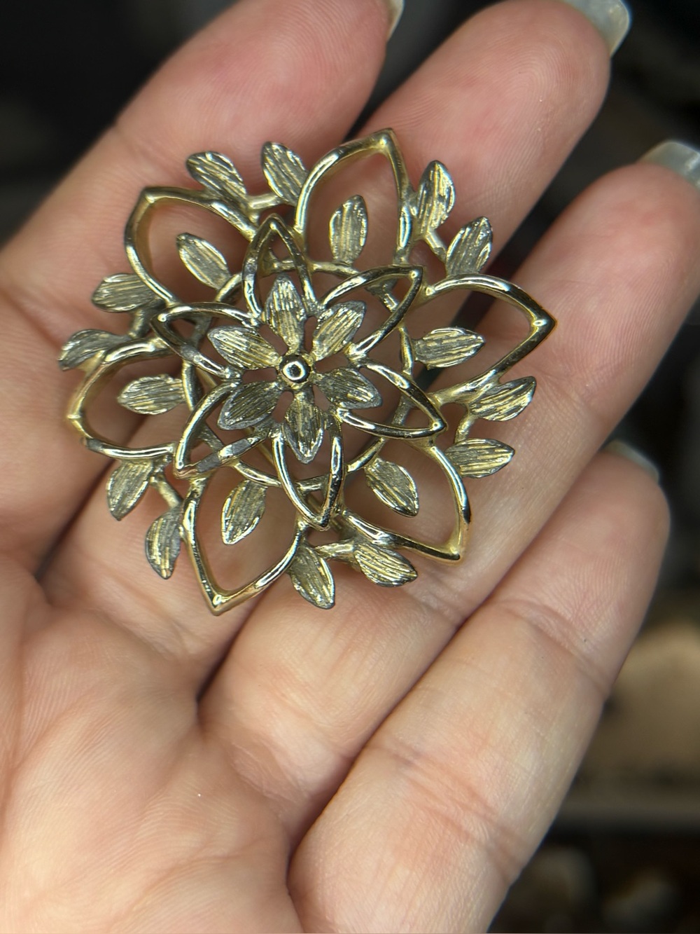 Sarah Coventry Gold-Tone Floral Starburst Brooch